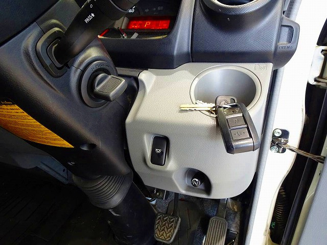 トヨタ トヨエース 小型 アルミバン TPG-XZU605(95494) 19枚目