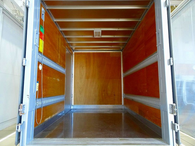 トヨタ トヨエース 小型 アルミバン TPG-XZU605(95494) 23枚目