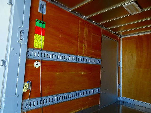 トヨタ トヨエース 小型 アルミバン TPG-XZU605(95494) 26枚目