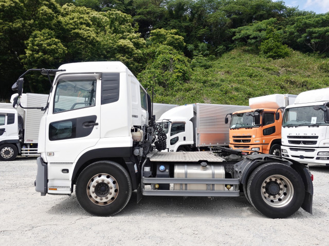 UDトラックス（日産） クオン 大型 トラクタ 2RG-GK5DAB(105594) 12枚目