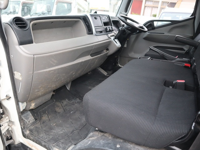 日産自動車 アトラス 小型 平ボディ TRG-FEB5W(95495) 31枚目