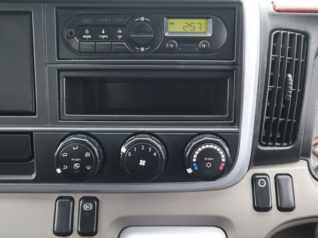 日産自動車 アトラス 小型 平ボディ TRG-FEB5W(95495) 35枚目