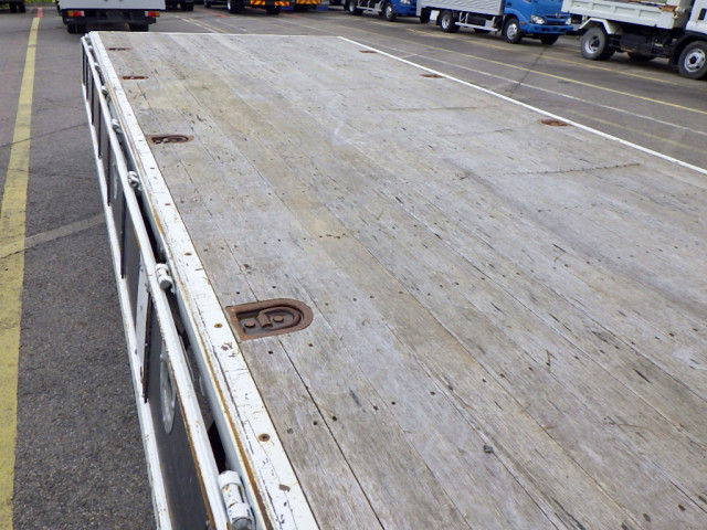 いすゞ フォワード 中型 クレーン付き 2PG-FRR90S1(95496) 9枚目