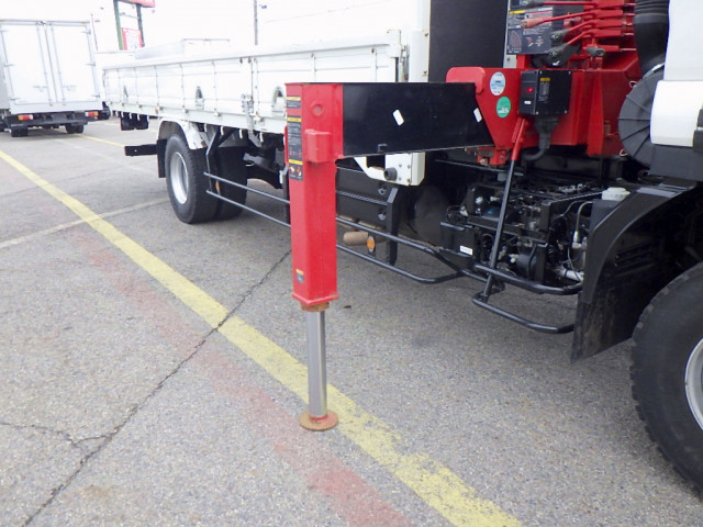 いすゞ フォワード 中型 クレーン付き 2PG-FRR90S1(95496) 15枚目