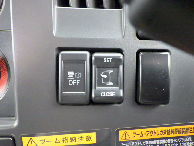 いすゞ フォワード 中型 クレーン付き 2PG-FRR90S1(95496) 22枚目