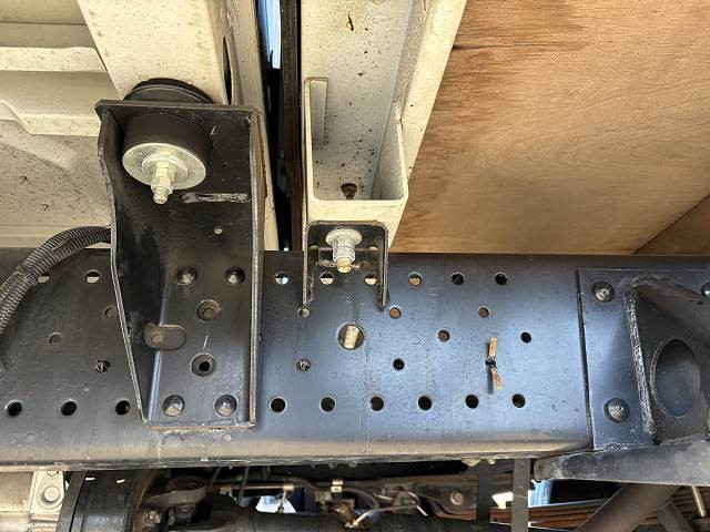 いすゞ エルフ 小型 Wキャブ TRG-NHS85A(95498) 38枚目