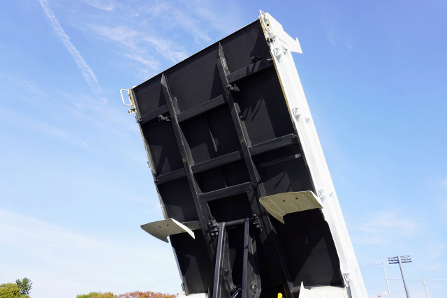 三菱ふそう キャンター 小型 土砂ダンプ TPG-FBA30(95499) 27枚目