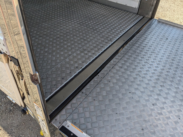 日野 レンジャー 中型 アルミウィング 2KG-FC2ABG(95500) 12枚目