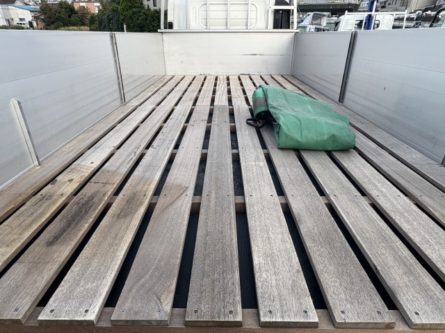 いすゞ エルフ 小型 平ボディ 2RG-NPR88YN(95501) 12枚目