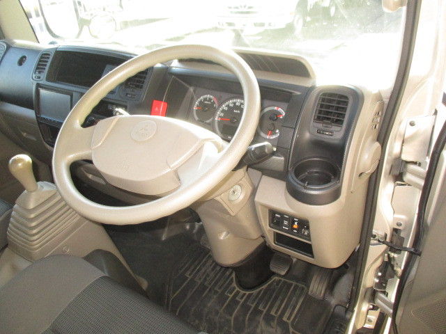 三菱ふそう キャンターガッツ 小型 平ボディ TKG-BSZ5F24(95502) 10枚目