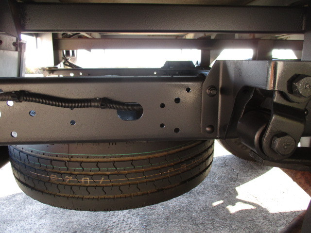 三菱ふそう キャンターガッツ 小型 平ボディ TKG-BSZ5F24(95502) 18枚目