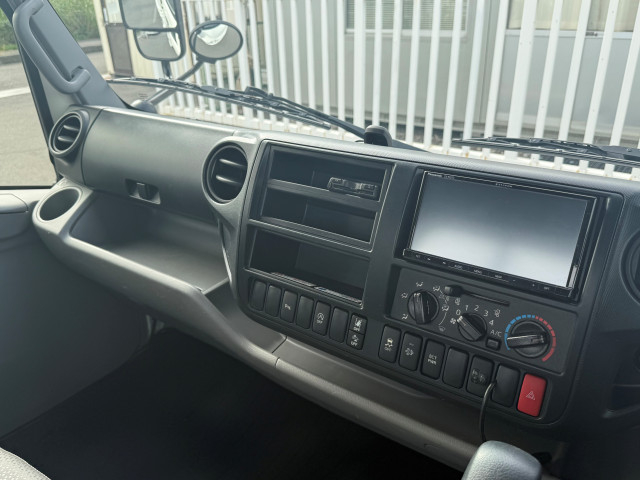 日野 デュトロ 小型 平ボディ 2RG-XZC710M(95503) 14枚目