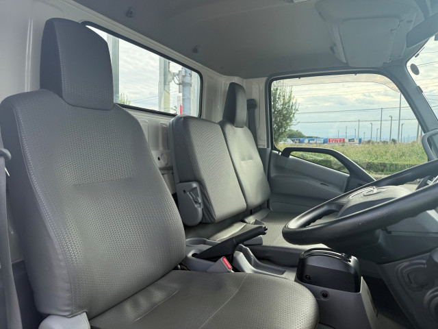 日野 デュトロ 小型 平ボディ 2RG-XZC710M(95503) 17枚目