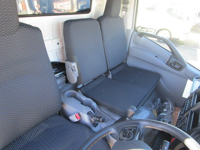 日野 デュトロ 小型 アルミウィング 2KG-XZU710M(95506) 17枚目