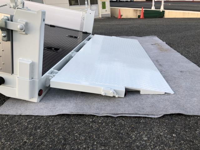 Mitsubishi Fuso canter Small Vehible loader 2PG-FEB90(95511) 18枚目