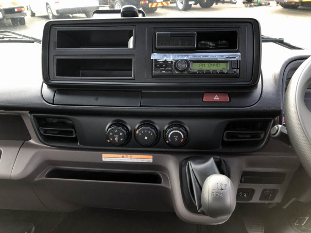 Mitsubishi Fuso canter Small Vehible loader 2PG-FEB90(95511) 41枚目