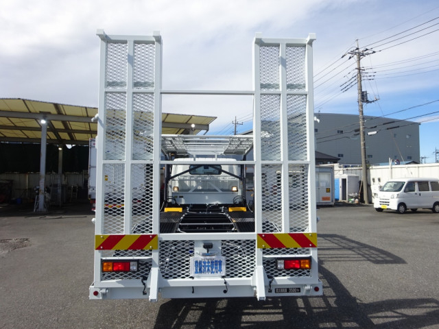 三菱ふそう キャンター 小型 車載専用車 2PG-FEB90(95516) 3枚目