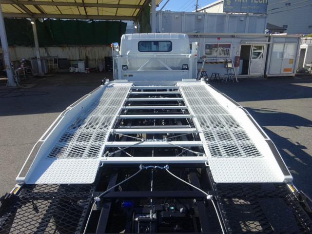 三菱ふそう キャンター 小型 車載専用車 2PG-FEB90(95516) 19枚目