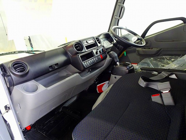 トヨタ ダイナ 小型 平ボディ 2DG-GDY281(95517) 7枚目