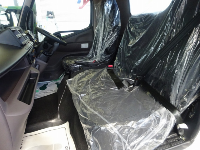 三菱ふそう キャンター 小型 車載専用車 2PG-FEB90(95516) 31枚目