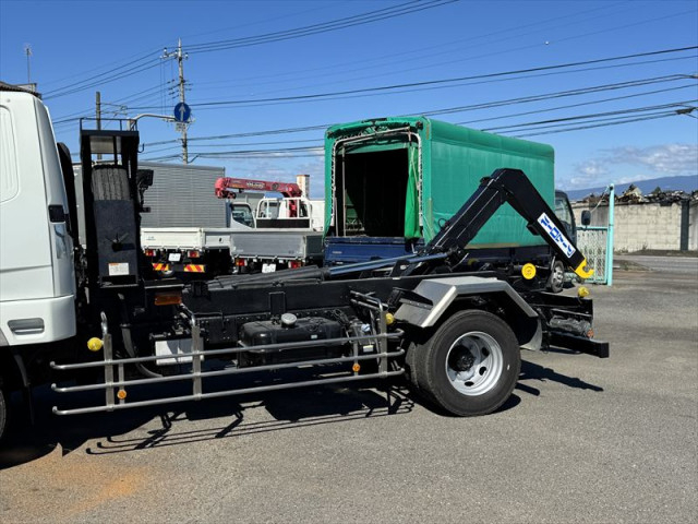 三菱ふそう ファイター 増トン コンテナ専用車 2KG-FK62FZ(112885) 7枚目