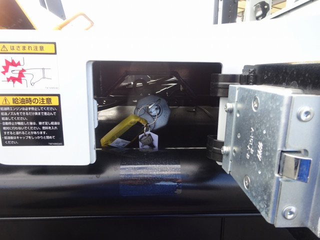 三菱ふそう キャンター 小型 車載専用車 2PG-FEB90(95516) 41枚目