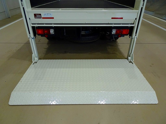 トヨタ ダイナ 小型 平ボディ 2DG-GDY281(95517) 28枚目