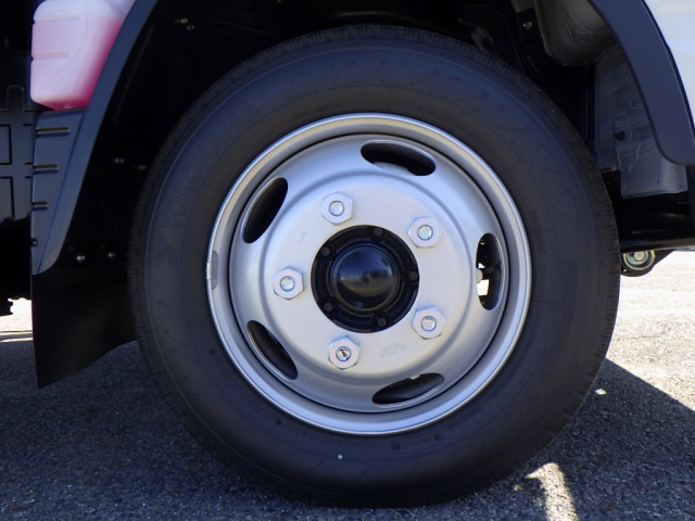 三菱ふそう キャンター 小型 平ボディ 2RG-FEB50(95519) 22枚目