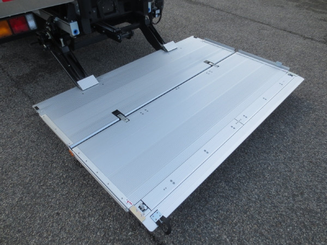 三菱ふそう ファイター 中型 冷凍冷蔵バン 2KG-FK65F(95521) 12枚目