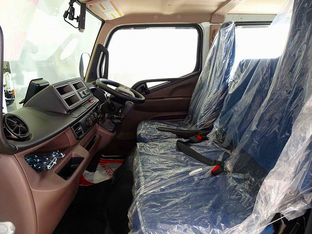 三菱ふそう キャンター 小型 Wキャブ 2RG-FBA20(95522) 8枚目