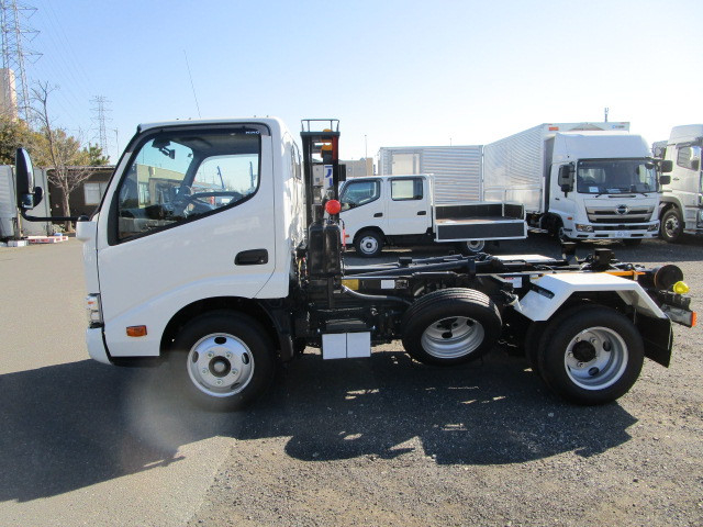 日野 デュトロ 小型 コンテナ専用車 2KG-XZU605M(95523) 5枚目