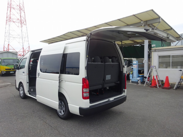 トヨタ 小型 バス 3DF-GDH223B(95525) 6枚目