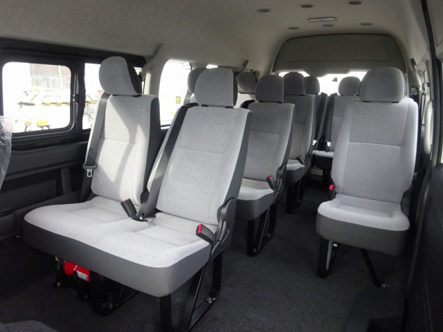 トヨタ 小型 バス 3DF-GDH223B(95525) 15枚目