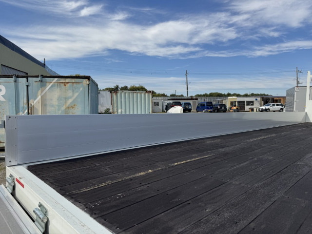 三菱ふそう ファイター 増トン クレーン付き 2DG-FQ62F(95526) 10枚目