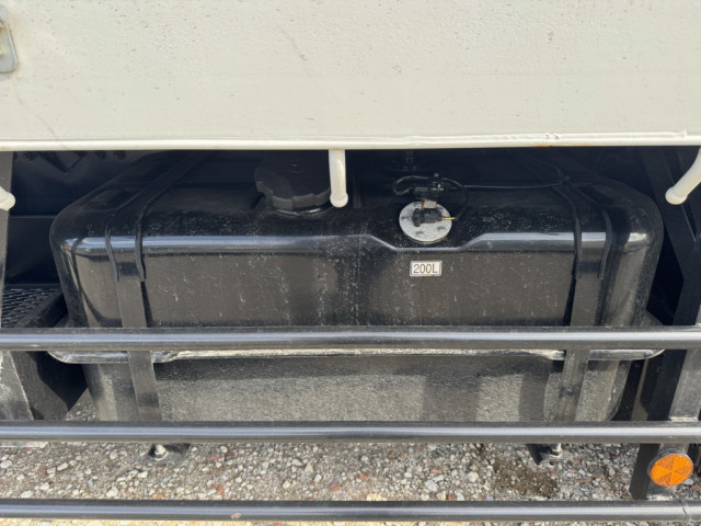 三菱ふそう ファイター 増トン クレーン付き 2DG-FQ62F(95526) 28枚目