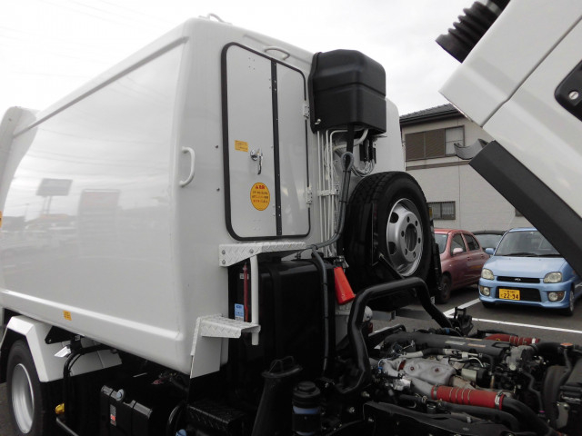 いすゞ エルフ 小型 塵芥車（プレス式） 2PG-NPR88Y(95539) 9枚目