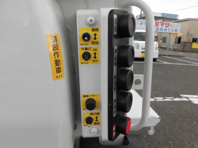 いすゞ エルフ 小型 塵芥車（プレス式） 2PG-NPR88Y(95539) 13枚目