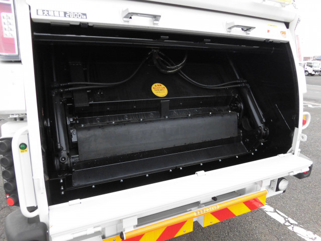 いすゞ エルフ 小型 塵芥車（プレス式） 2PG-NPR88Y(95539) 15枚目