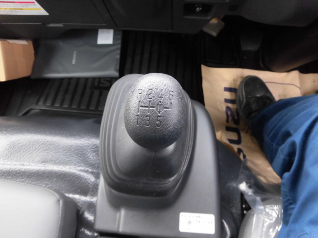 いすゞ エルフ 小型 塵芥車（プレス式） 2PG-NPR88Y(95539) 35枚目