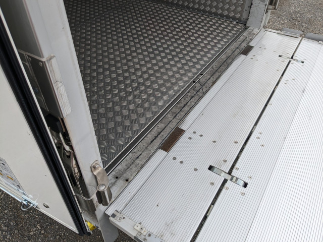 三菱ふそう キャンター 小型 アルミウィング 2RG-FEB80(95547) 13枚目