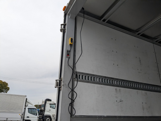 三菱ふそう キャンター 小型 アルミウィング 2RG-FEB80(95548) 23枚目