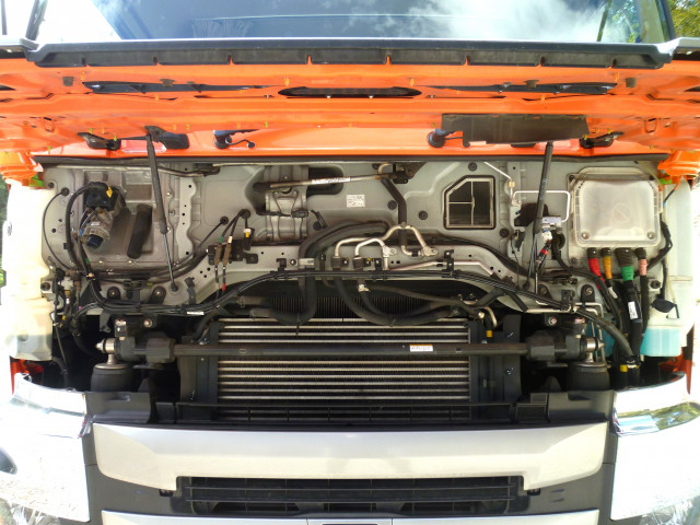 日野 プロフィア 大型 平ボディ 2DG-FR1AHJ(95551) 8枚目