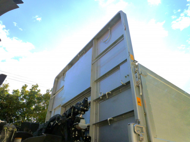 日野 プロフィア 大型 平ボディ 2DG-FR1AHJ(95551) 9枚目