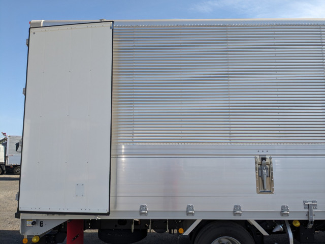 UDトラックス（日産） コンドル 中型 アルミウィング 2RG-BRR90T2(95550) 27枚目