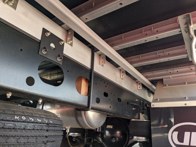 UDトラックス（日産） コンドル 中型 アルミウィング 2RG-BRR90T2(95550) 31枚目