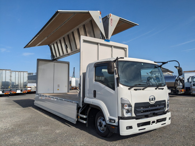 UDトラックス（日産） コンドル 中型 アルミウィング 2RG-BRR90T2(95550) 33枚目