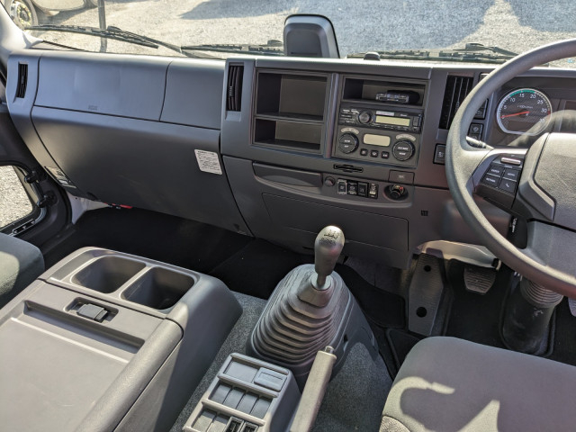 UDトラックス（日産） コンドル 中型 アルミウィング 2RG-BRR90T2(95550) 41枚目