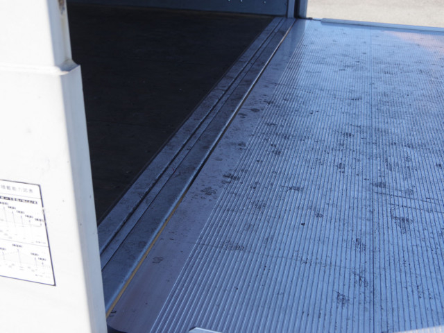 いすゞ フォワード 中型 アルミバン 2RG-FRR90S2(95552) 13枚目