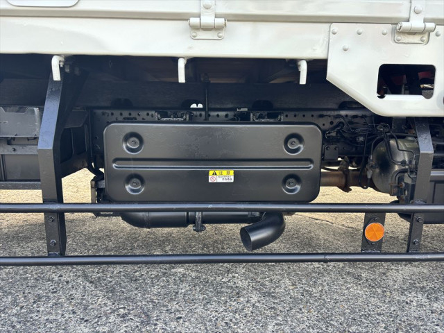いすゞ フォワード 中型 クレーン付き 2PG-FRR90S1(95553) 11枚目