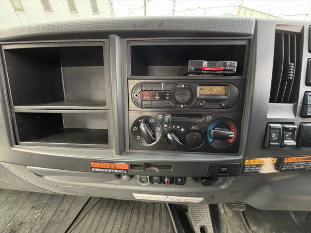 いすゞ フォワード 中型 クレーン付き 2PG-FRR90S1(95553) 26枚目